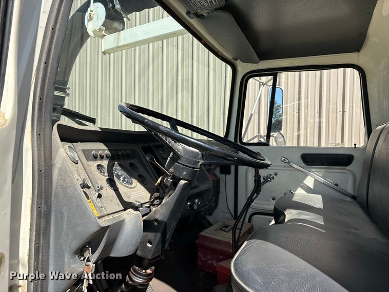 image for item ER3434 1986 Ford 8000 sewer jetter truck