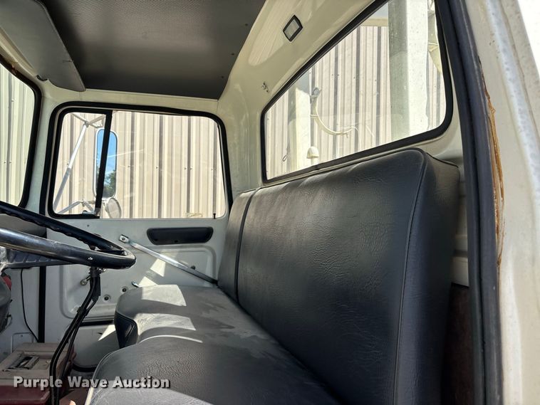 image for item ER3434 1986 Ford 8000 sewer jetter truck