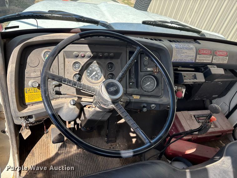 image for item ER3434 1986 Ford 8000 sewer jetter truck