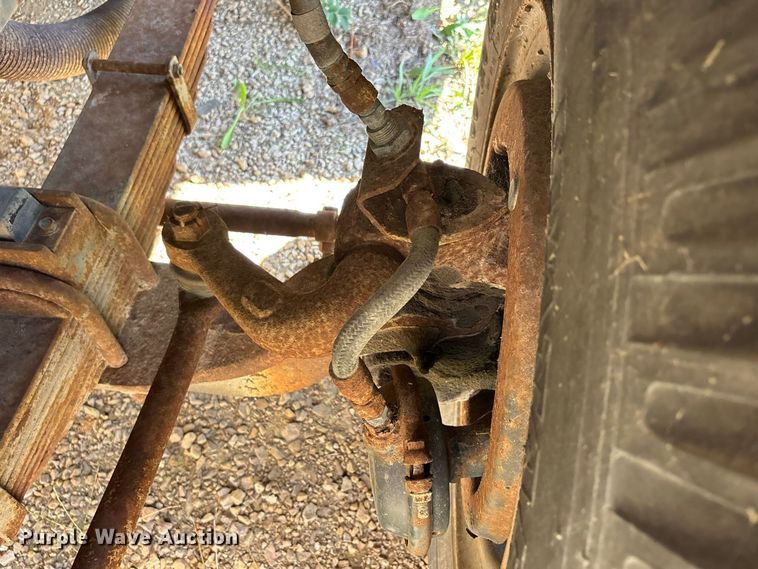 image for item ER3434 1986 Ford 8000 sewer jetter truck