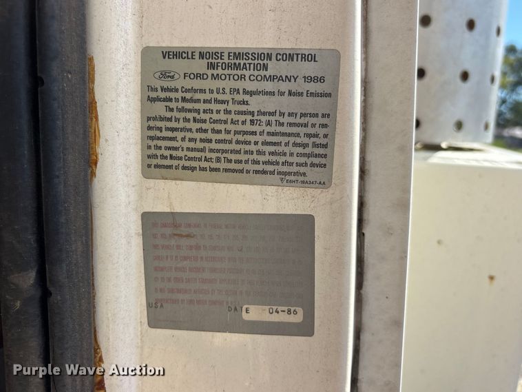 image for item ER3434 1986 Ford 8000 sewer jetter truck