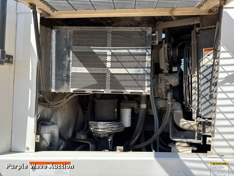 image for item ER3437 2005 Elgin Pelican Series P street sweeper truck