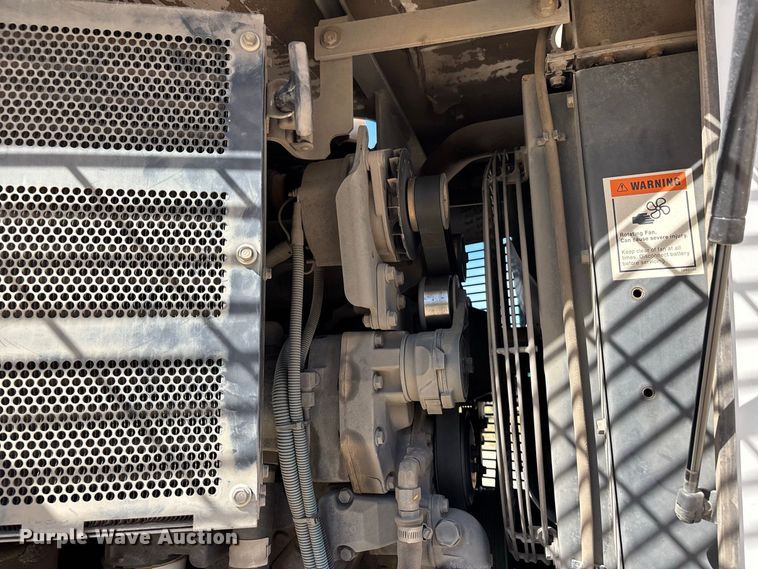 image for item ER3437 2005 Elgin Pelican Series P street sweeper truck