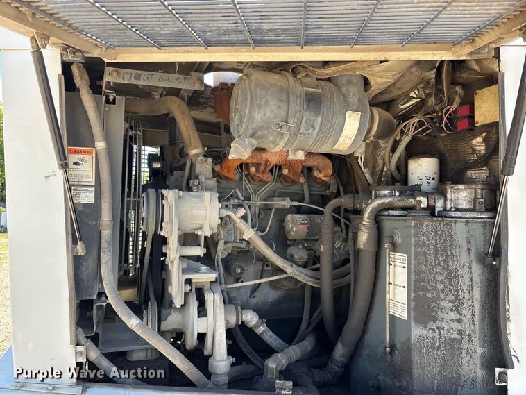 image for item ER3437 2005 Elgin Pelican Series P street sweeper truck