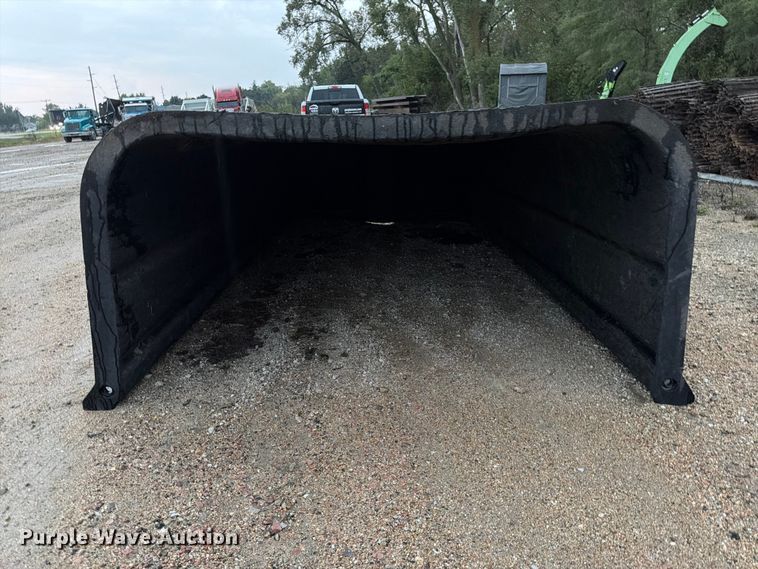 image for item ES1113 Dump truck bed liner