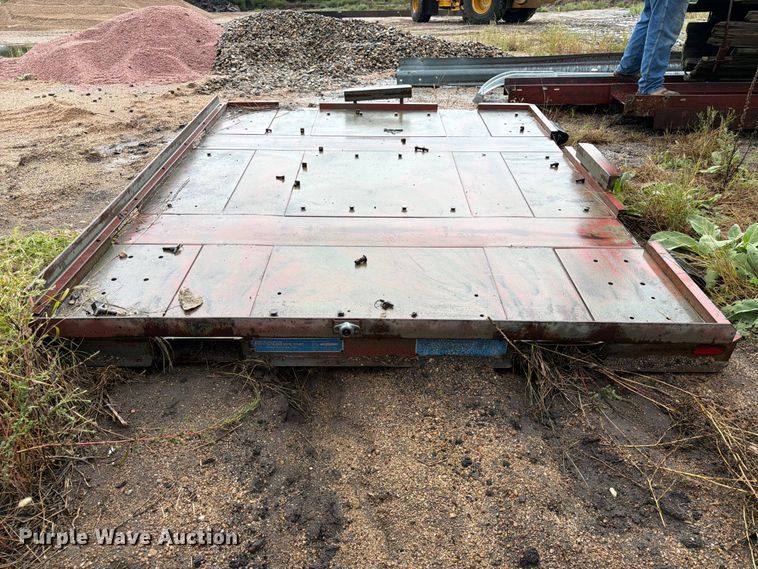 image for item ES1125 Fauconniere truck mounted docking bed