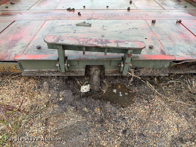 image for item ES1125 Fauconniere truck mounted docking bed
