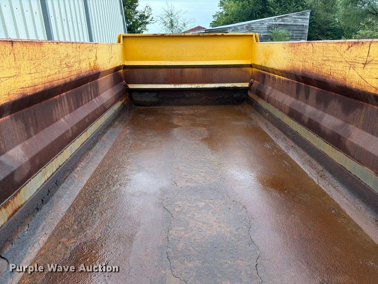 image for item ES1127 Dump truck bed
