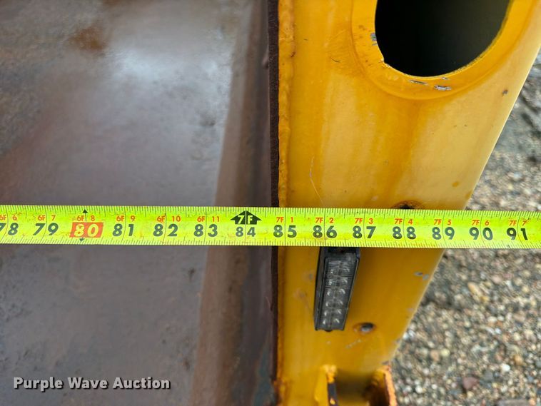 image for item ES1127 Dump truck bed
