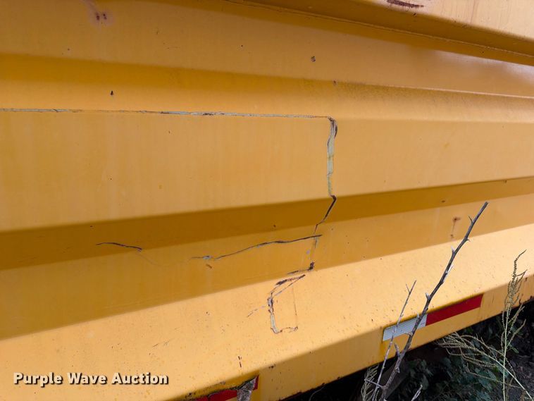 image for item ES1127 Dump truck bed