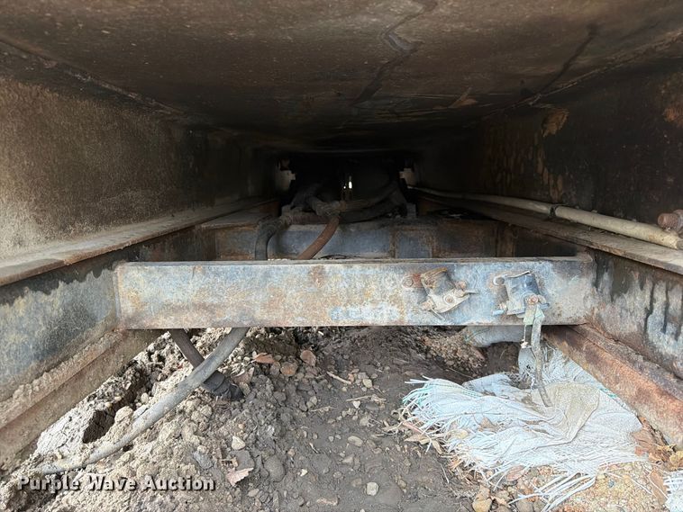 image for item ES1127 Dump truck bed