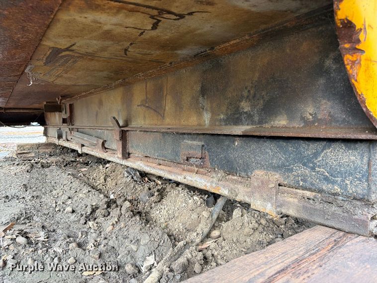 image for item ES1127 Dump truck bed