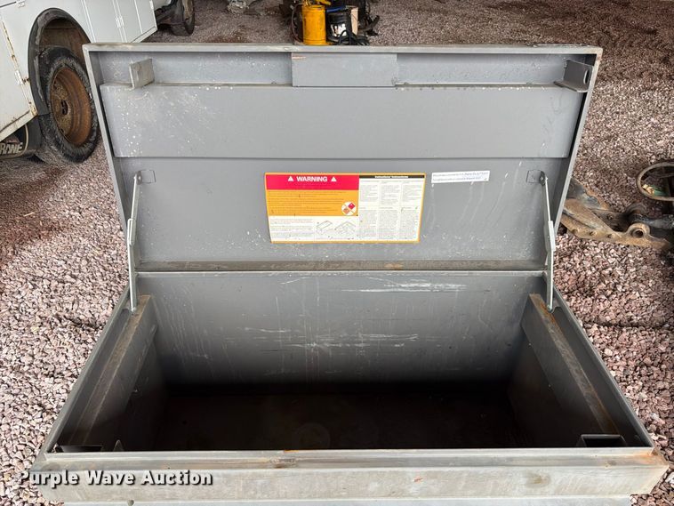image for item ES1130 (2) toolboxes