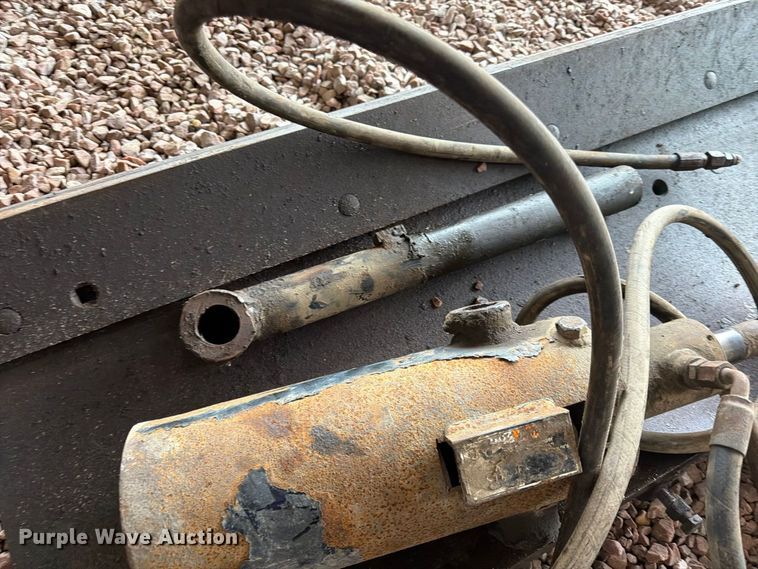 image for item ES1136 Mid-mount plow
