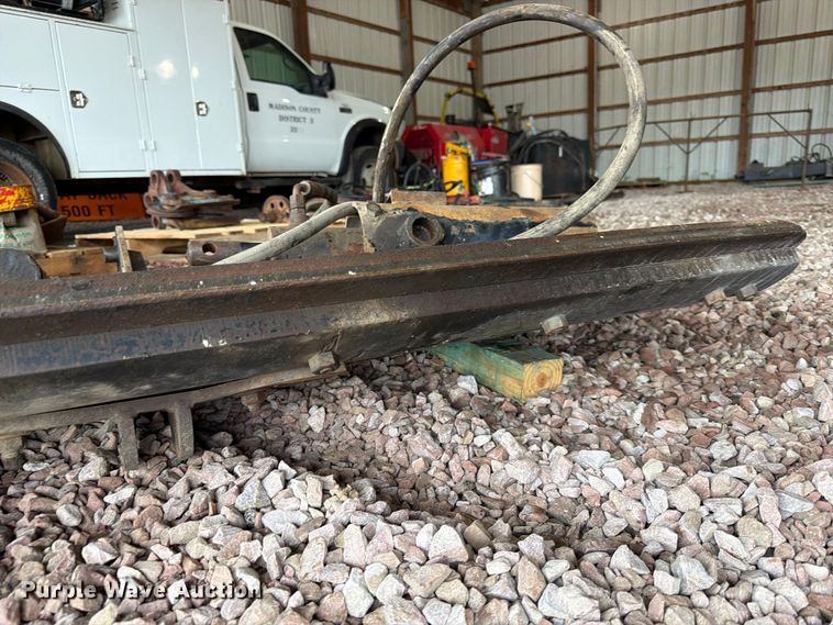 image for item ES1136 Mid-mount plow