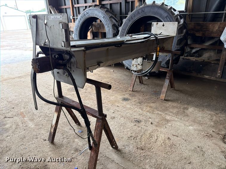 image for item ES1139 Henderson TGSx9x96xDDxSS spreader