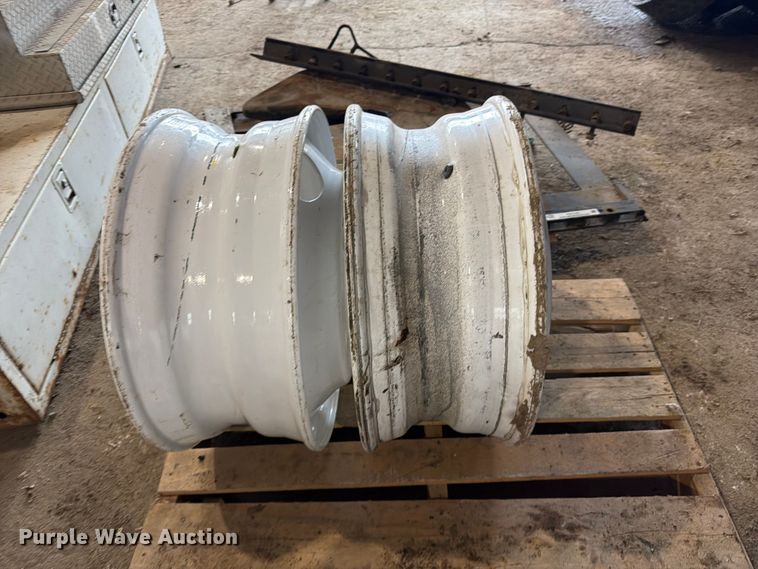 image for item ES1140 (2) wheels