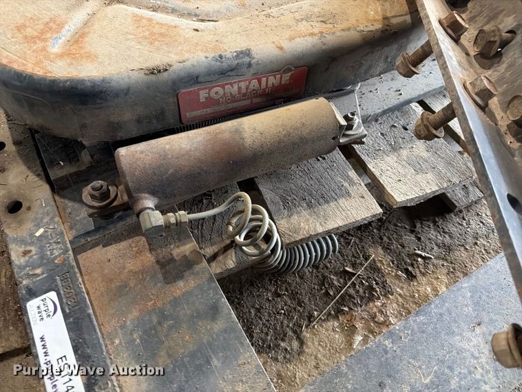 image for item ES1141 Fontaine fifth wheel plate