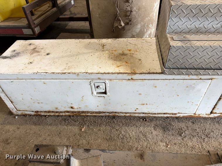 image for item ES1142 (2) toolboxes