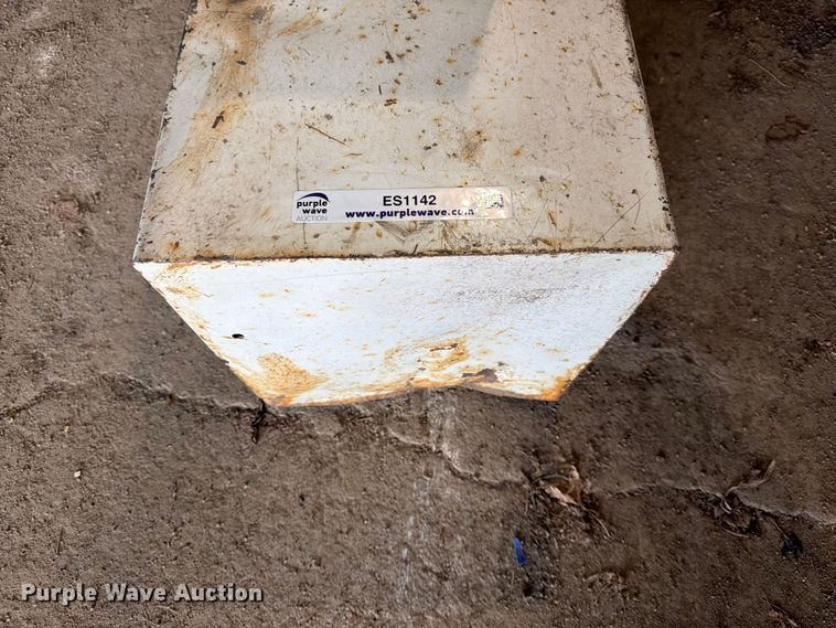 image for item ES1142 (2) toolboxes