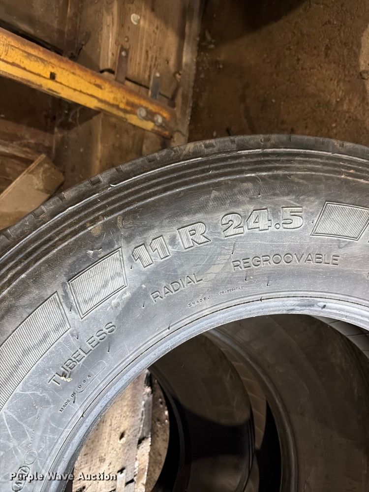 image for item ES1143 (3) Uniroyal RD30 11R24.5 tires
