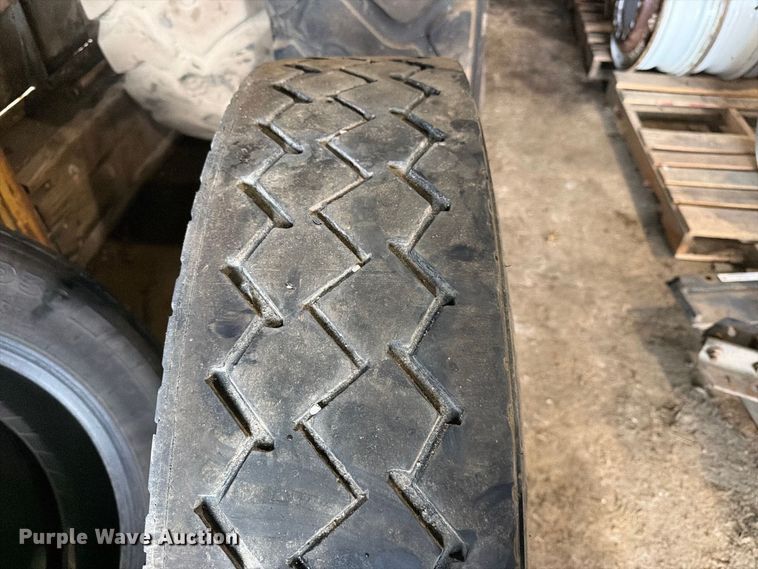 image for item ES1143 (3) Uniroyal RD30 11R24.5 tires