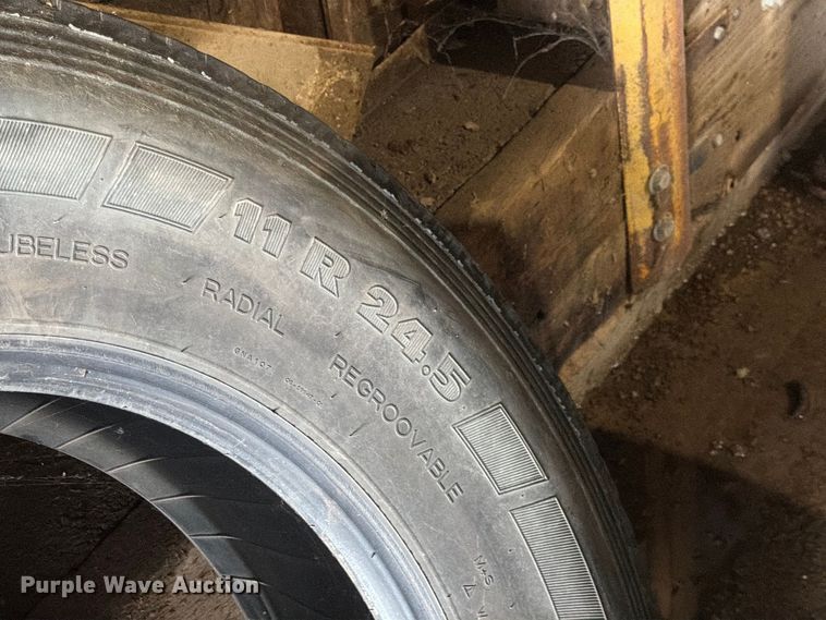 image for item ES1143 (3) Uniroyal RD30 11R24.5 tires