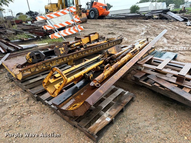 image for item ES1149 (2) wing plows