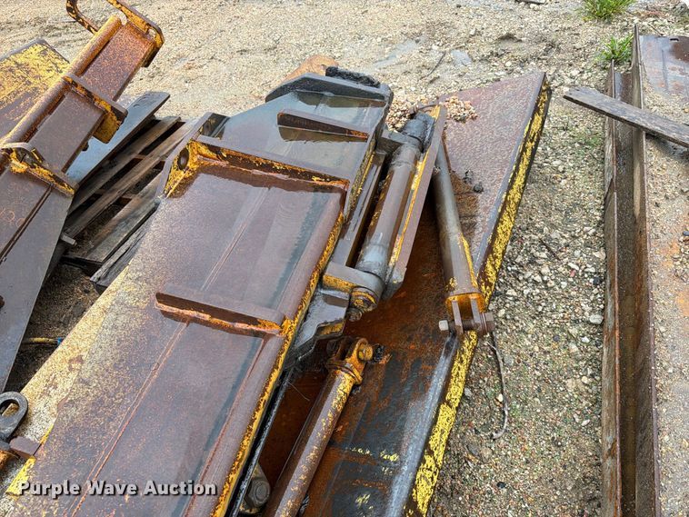 image for item ES1149 (2) wing plows
