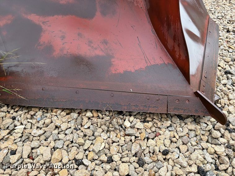 image for item ES1150 Henke V-plow