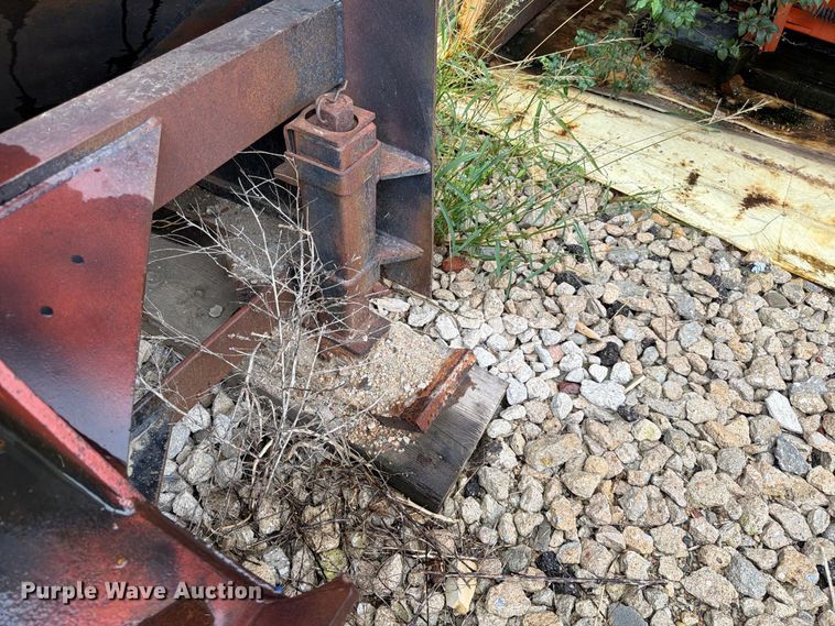 image for item ES1150 Henke V-plow