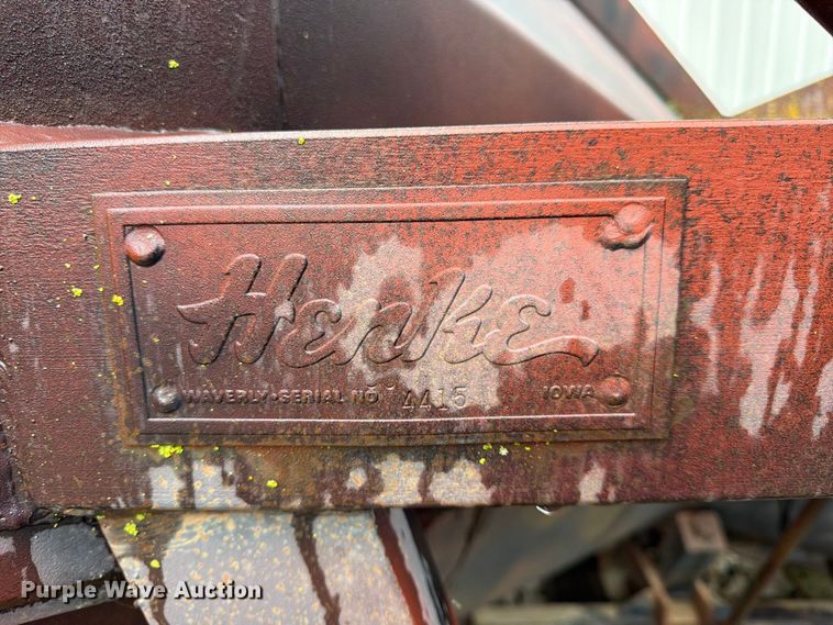image for item ES1150 Henke V-plow