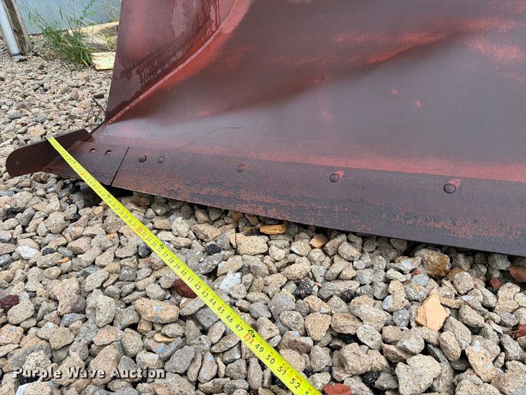 image for item ES1150 Henke V-plow