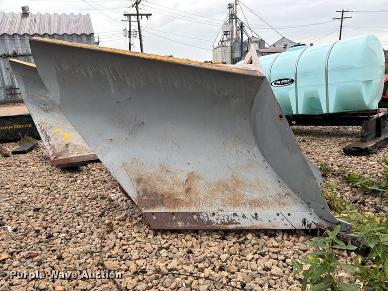 image for item ES1151 Omsteel 880 V-plow