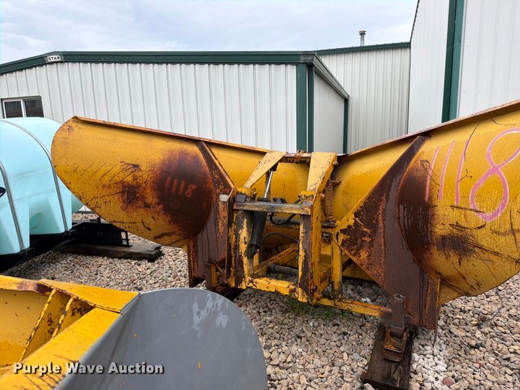 image for item ES1151 Omsteel 880 V-plow