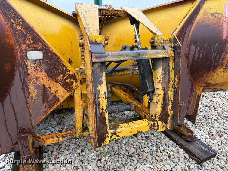 image for item ES1151 Omsteel 880 V-plow