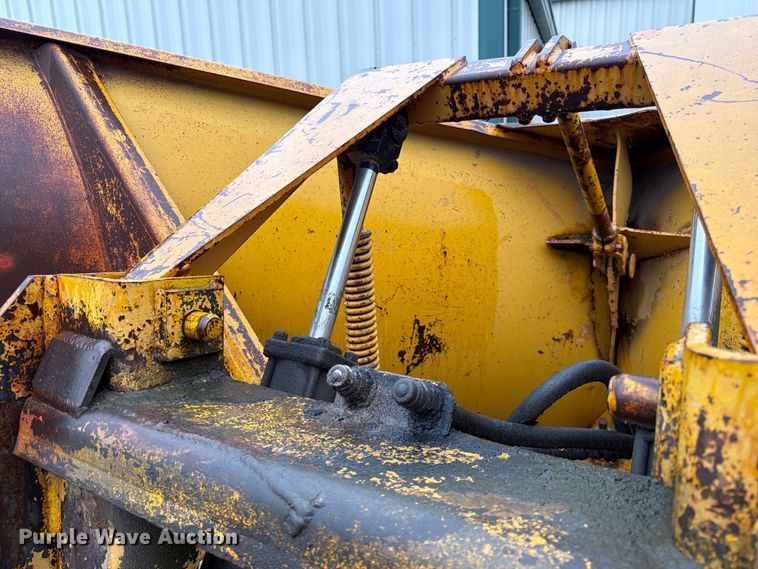 image for item ES1151 Omsteel 880 V-plow