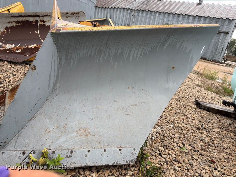 image for item ES1151 Omsteel 880 V-plow