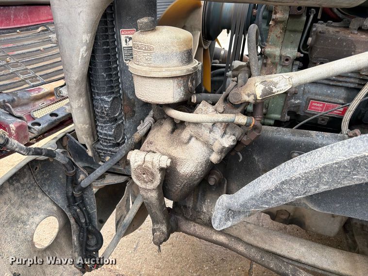 image for item ES1153 2002 Freightliner Columbia semi truck