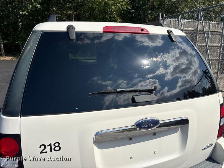 image for item ET8672 2008 Ford Explorer SUV