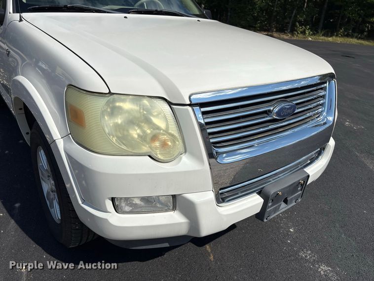 image for item ET8672 2008 Ford Explorer SUV