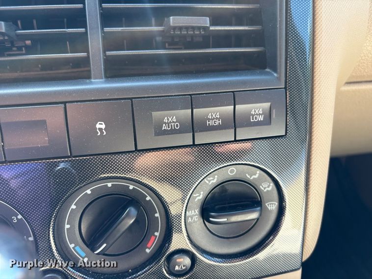 image for item ET8672 2008 Ford Explorer SUV
