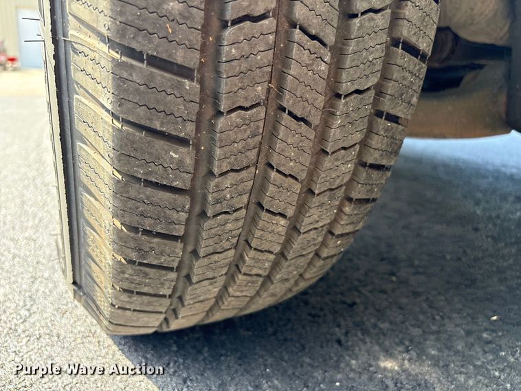 image for item ET8672 2008 Ford Explorer SUV
