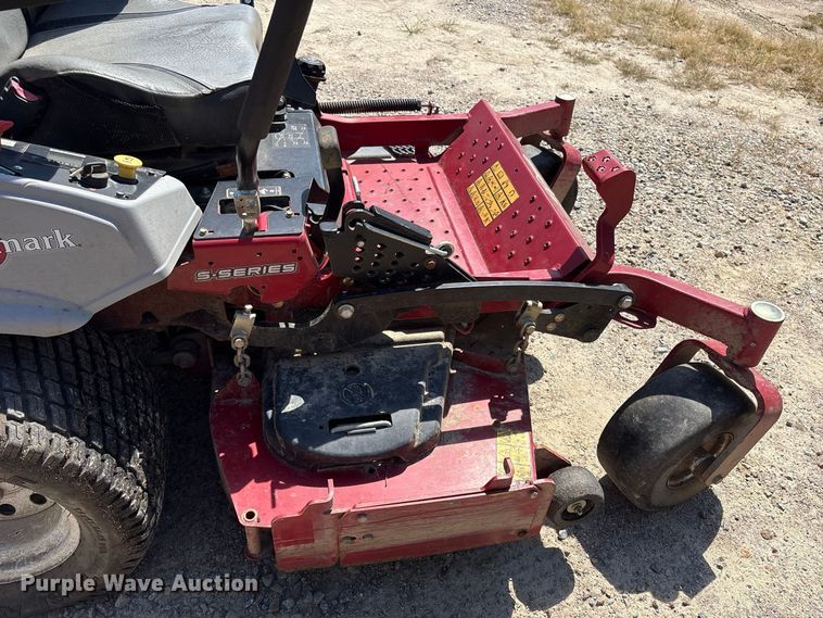 image for item ET8674 Exmark Lazer Z ZTR lawn mower