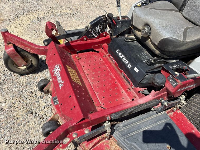 image for item ET8675 Exmark Lazer Z ZTR lawn mower