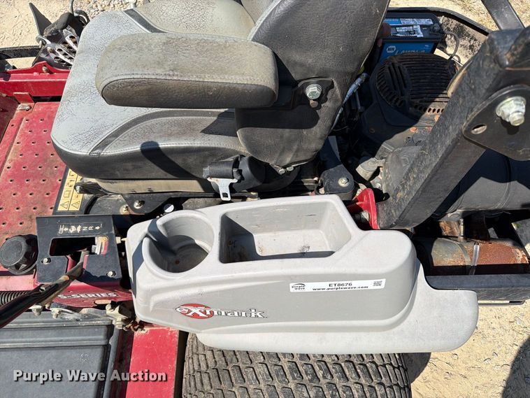 image for item ET8676 2015 Exmark Lazer Z ZTR lawn mower