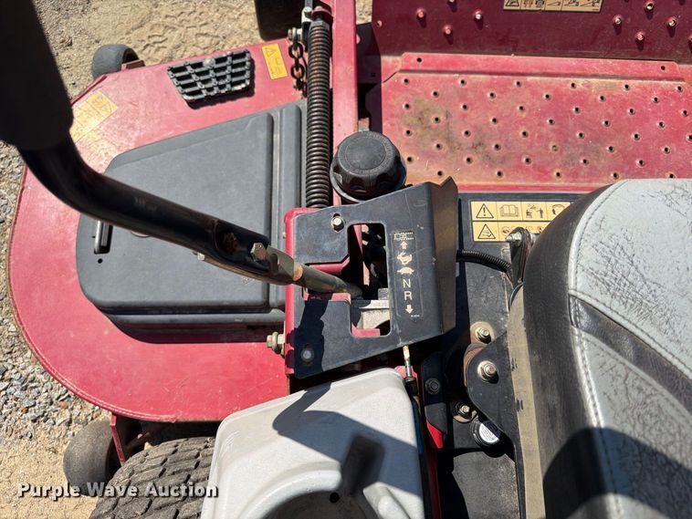 image for item ET8676 2015 Exmark Lazer Z ZTR lawn mower