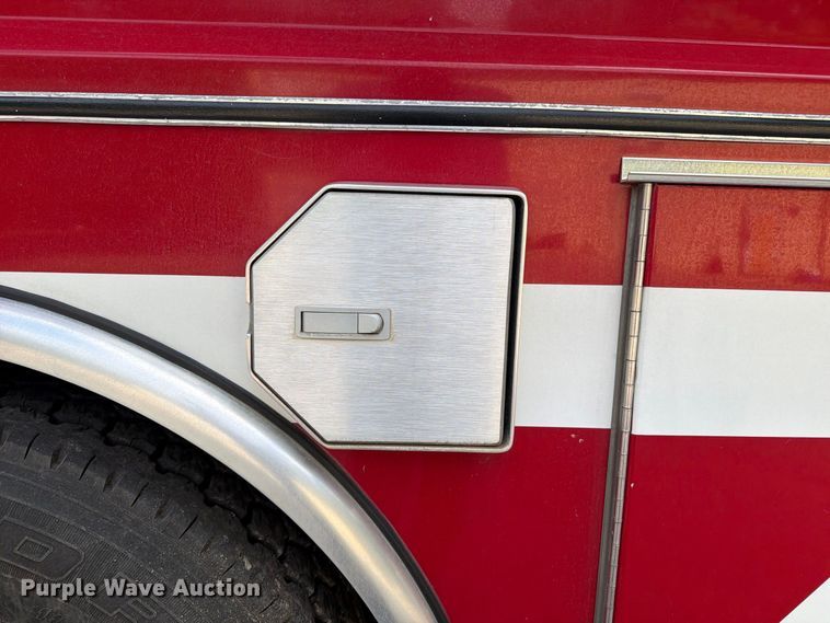 image for item ET8679 2000 Freightliner FL112 pumper fire truck