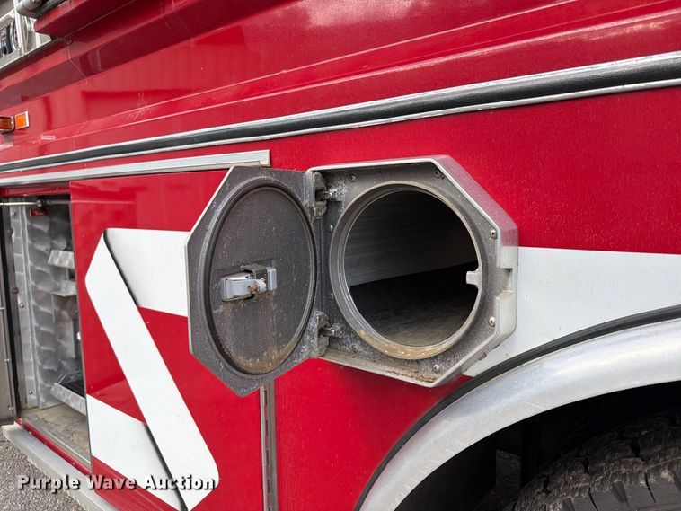 image for item ET8679 2000 Freightliner FL112 pumper fire truck