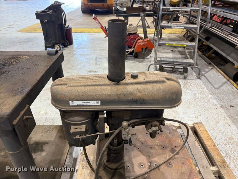 image for item EW5039 Drill press